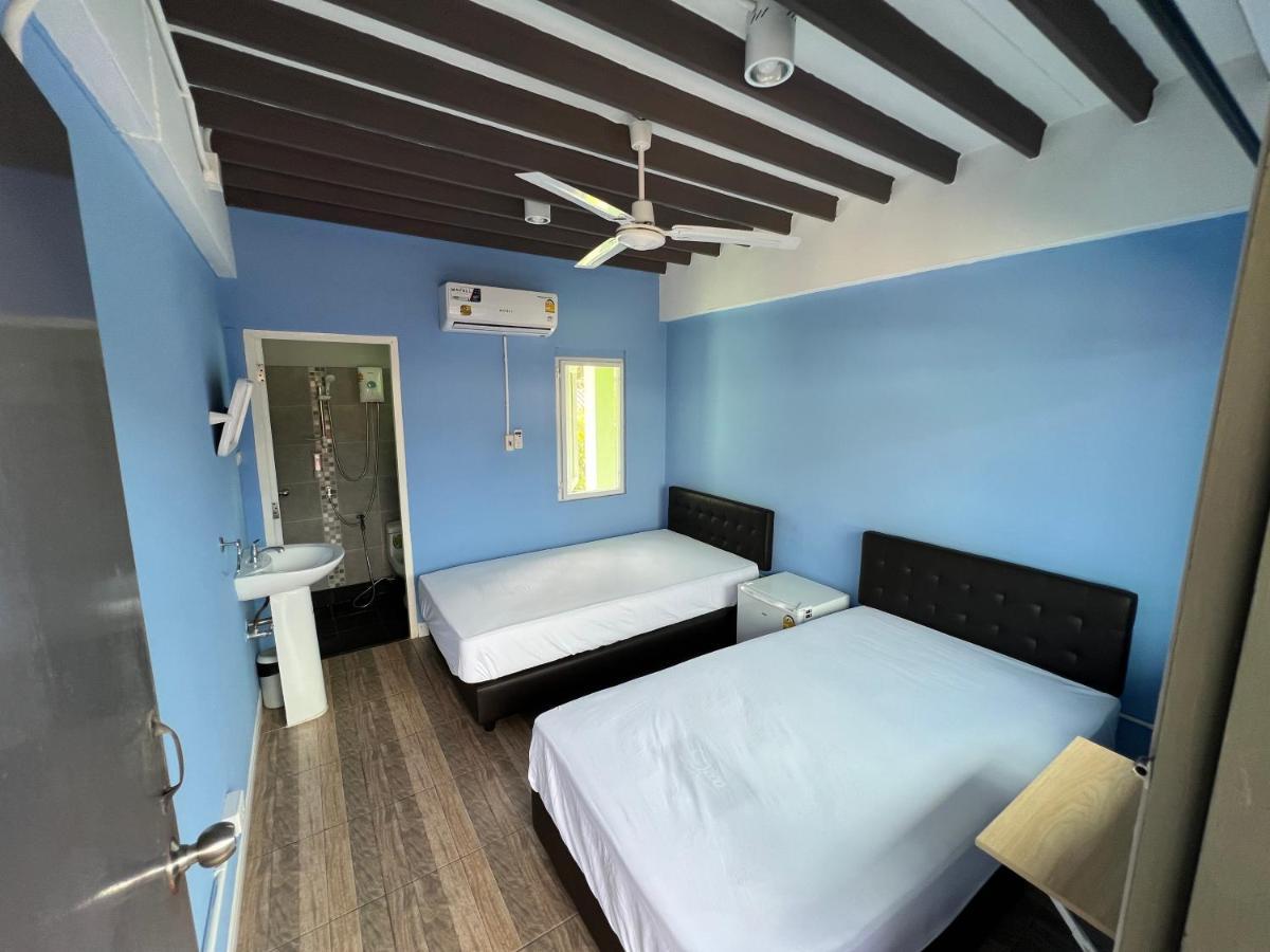 The Voyager Guesthouse Chiang Mai Bagian luar foto